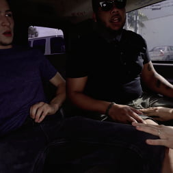 Abella Danger en 'Bangbros' on The Bus (Miniatura 310)