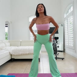 Ally Berry in Deep Inside the Hamstring (Photo 59) Ally Berry in 'Bangbros' Deep Inside the Hamstring (Thumbnail 59)