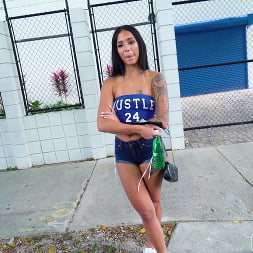 Camila Cortez in Colombian Baddie Fucks For Cash (Photo 825) Camila Cortez in 'Bangbros' Colombian Baddie Fucks For Cash (Thumbnail 825)