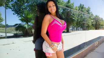 Galilea en 'Latina con grandes tetas y culo es follada en la calle'