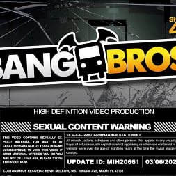 Harper Hill en 'Bangbros' Conociendo a la polla joven (Miniatura 1)