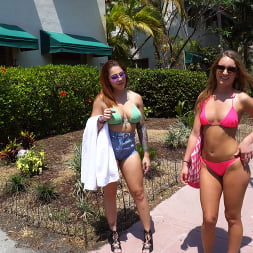 Katia en 'Bangbros' Enjoys Spring Break 17' With The Bus (Miniatura 46)