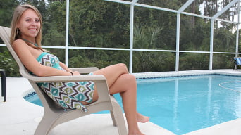 Kaylynn Kennedy en 'Fill Her Up!!'