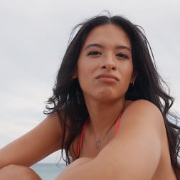 Luxe La Fox en 'Bangbros' 2 penes monstruosos 4 luxe (Miniatura 198)