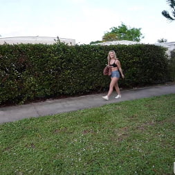 Madeline Sweet en 'Bangbros' La BBC rompe el celibato (Miniatura 75)