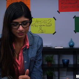 Mia Khalifa in BJ Lessons (Photo 84) Mia Khalifa in 'Bangbros' BJ Lessons (Thumbnail 84)