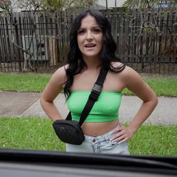 Serena Sterling en 'Bangbros' A Serena le encanta la salchicha italiana (Miniatura 56)