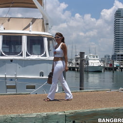 Sophia Castello en 'Bangbros' Me encantan las latinas con un culo enorme (Miniatura 12)