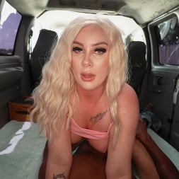 Trixi Brooks en 'Bangbros' Crema afrodisíaca para el culo (Miniatura 686)