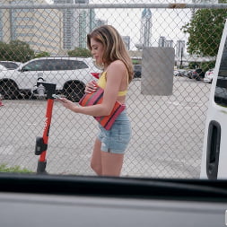 Vivianne DeSilva en 'Bangbros' Transporte anal (Miniatura 375)
